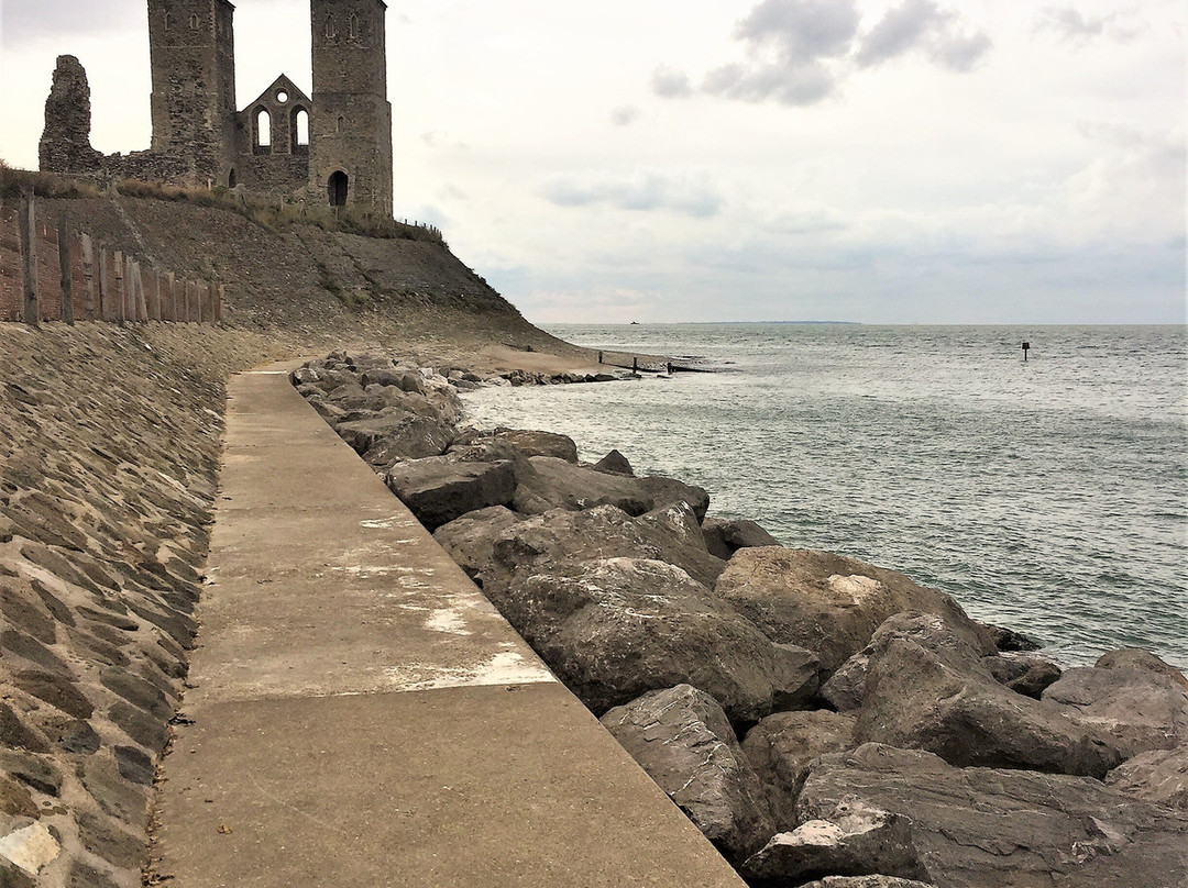 Reculver Beach景点图片