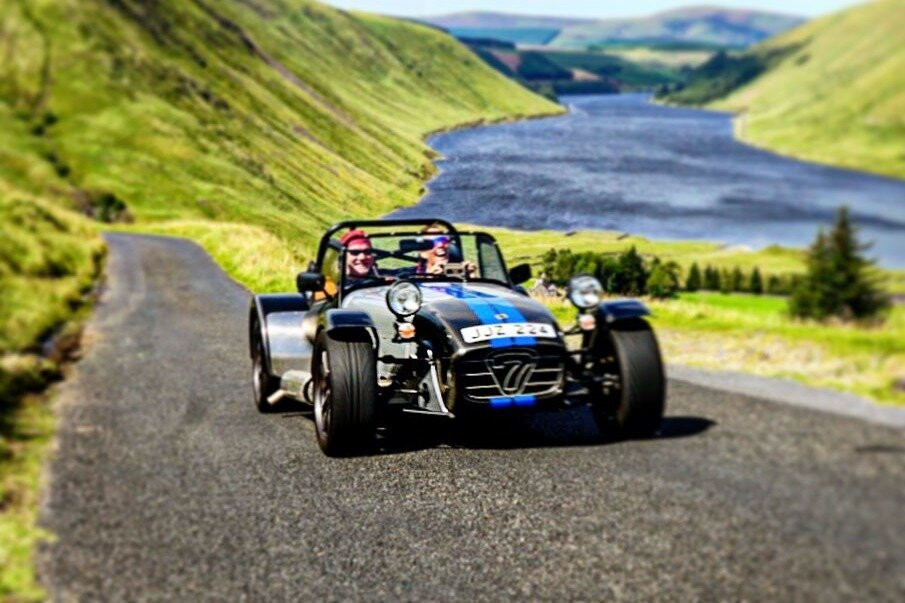 Caledonian Caterham Hire-爱丁堡必去景点