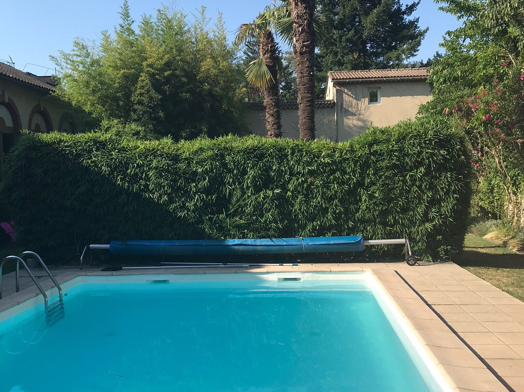 Hotel Les Bellugues主图