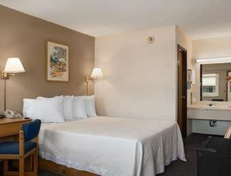 萨默塞特戴斯酒店主图