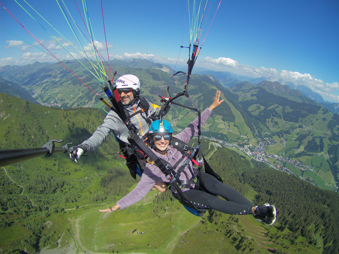 Fly`n Soul Tandemparagliding-萨尔溪必去景点