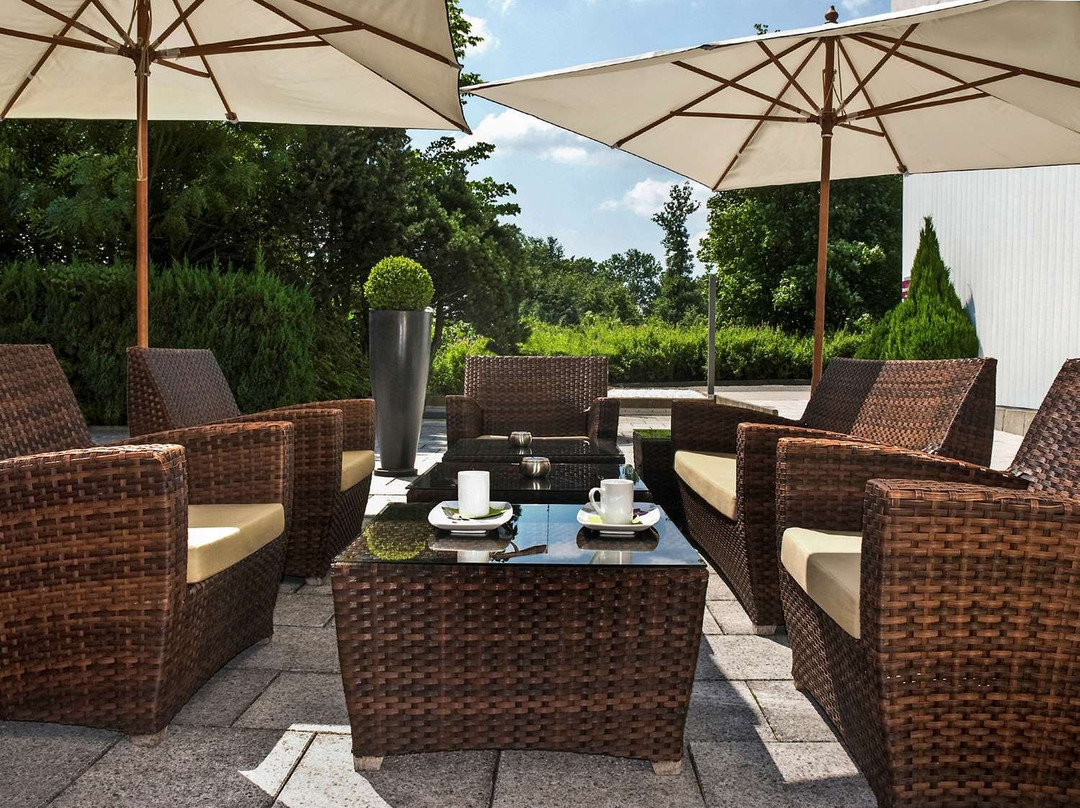 吕登沙伊德美居酒店主图