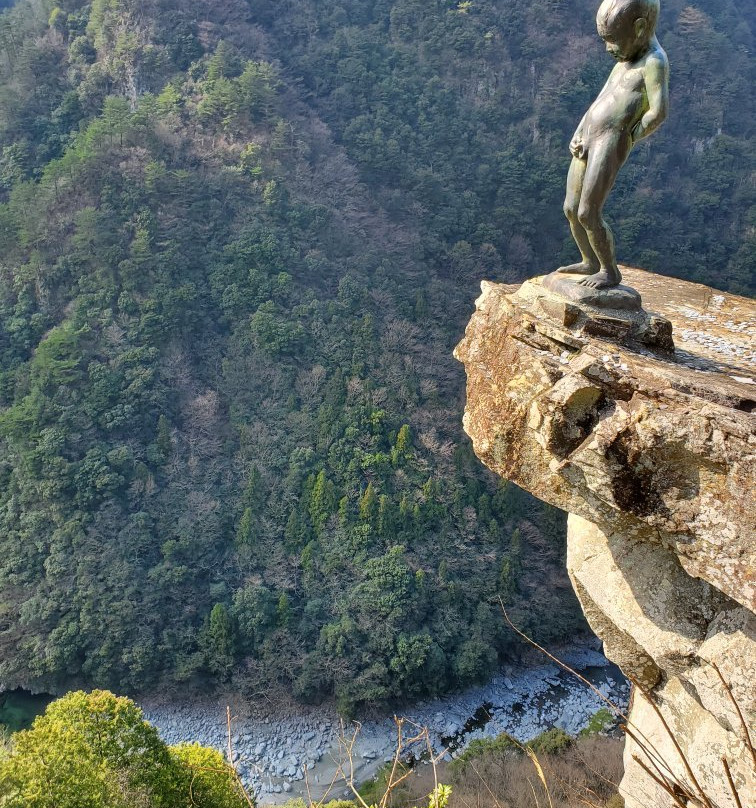 The Peeing Boy Of Iya Gorge-三好市必去景点