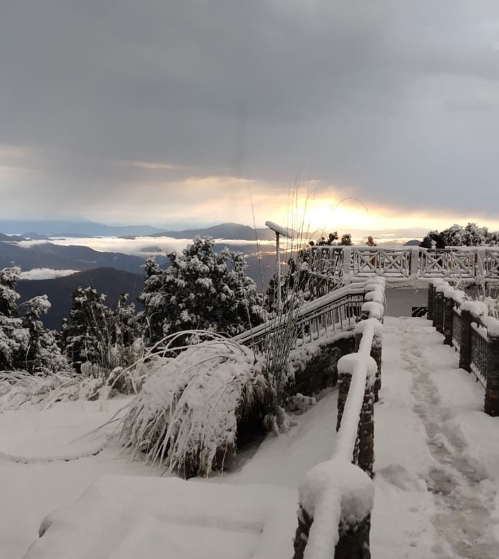 KMVN Tourist Rest House Binsar主图