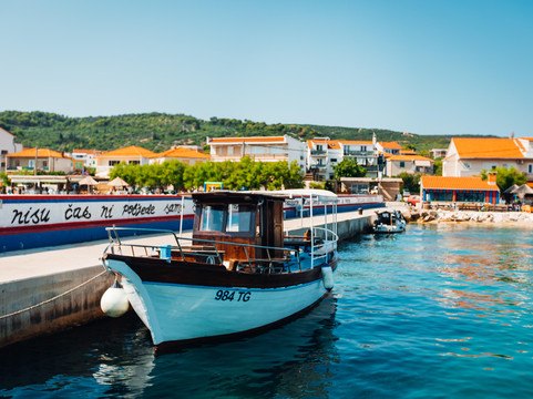 Bura Line-特罗吉尔必去景点