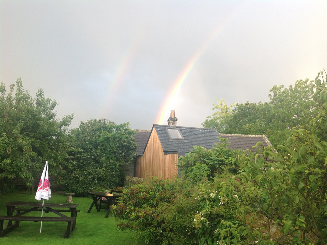 Rose and Thistle Inn主图