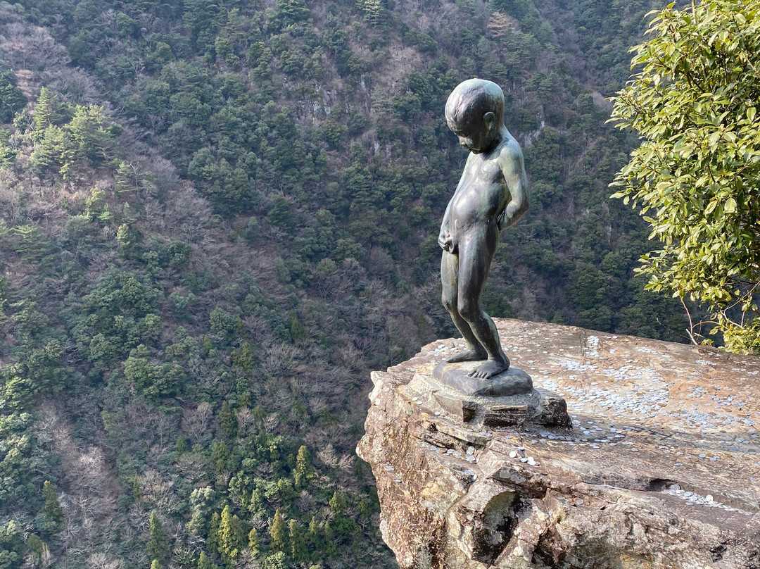 The Peeing Boy Of Iya Gorge-三好市必去景点