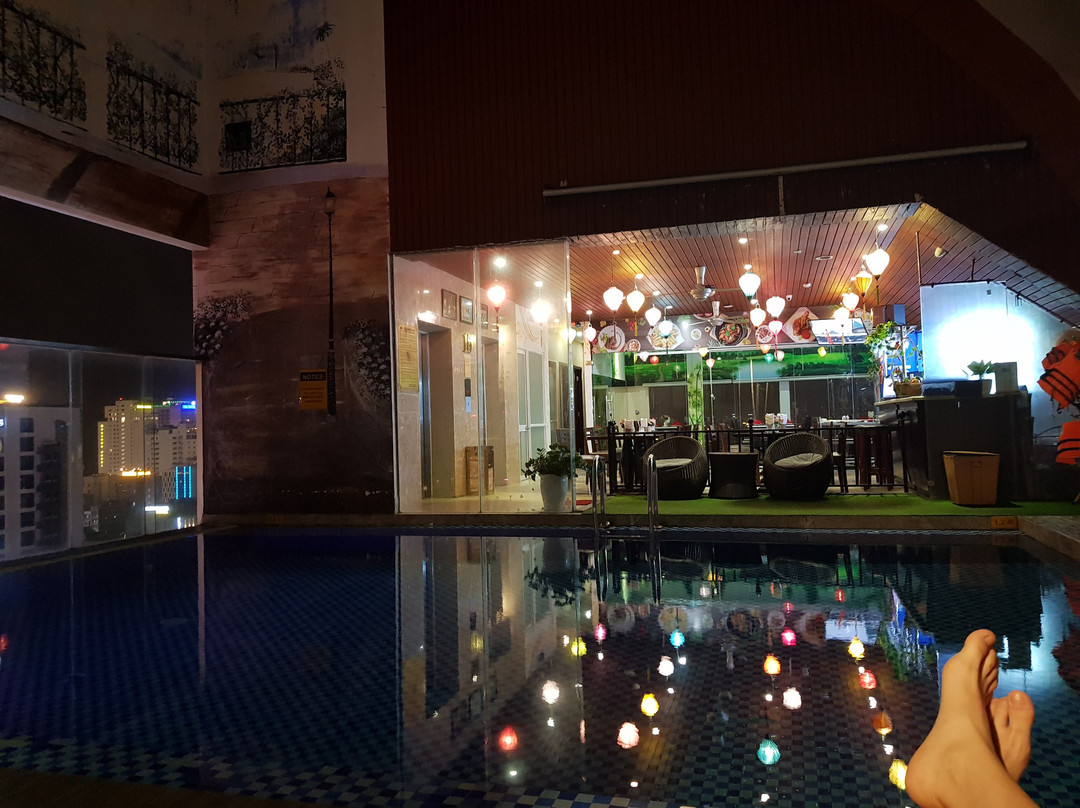 国王手指酒店主图