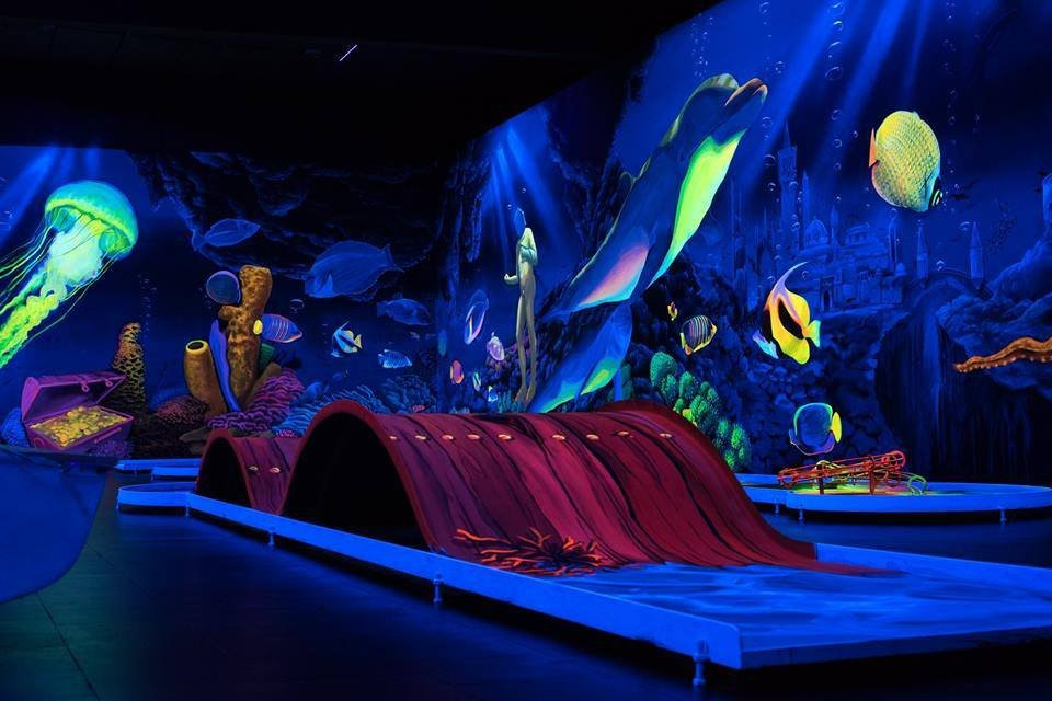 Blacklight Arena 3D Schwarzlicht Minigolf-Senden必去景点