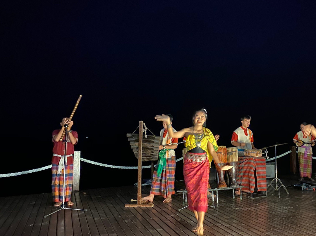 Asadong Beach Bazaar-塔林必去景点
