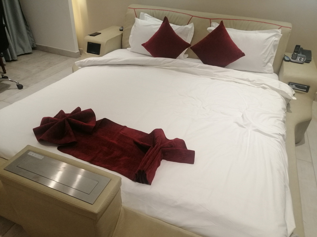 厄斯贝特酒店主图