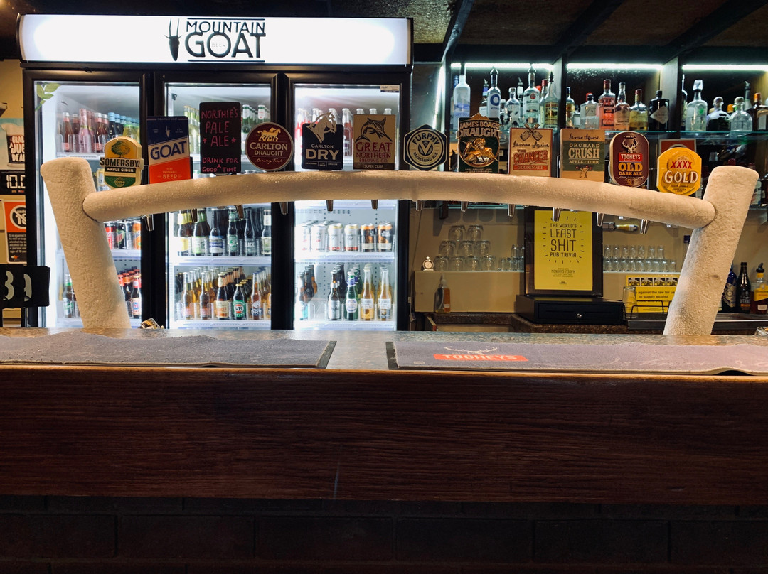 Red Steer Hotel主图