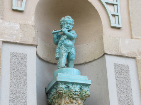 Putti en Facade de l'Orangerie-Mondorf-les-Bains必去景点