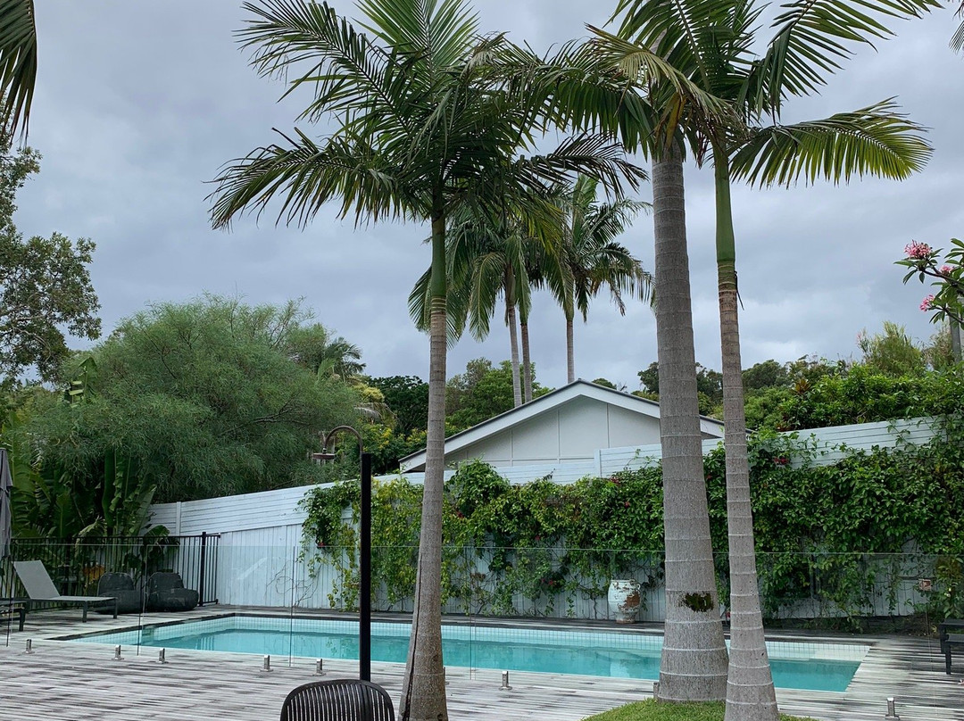 拜伦泉酒店主图