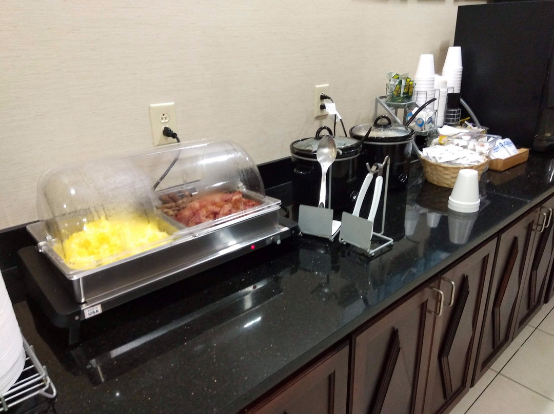 Holiday Inn Express Gulfport Beach By IHG主图