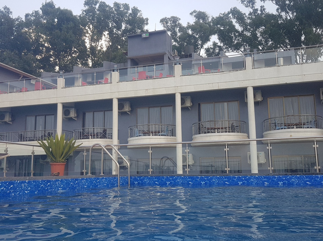 Cloud Mist Resort and Spa主图