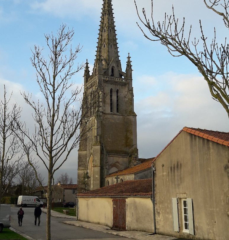 Eglise Saint Pierre-Moeze必去景点