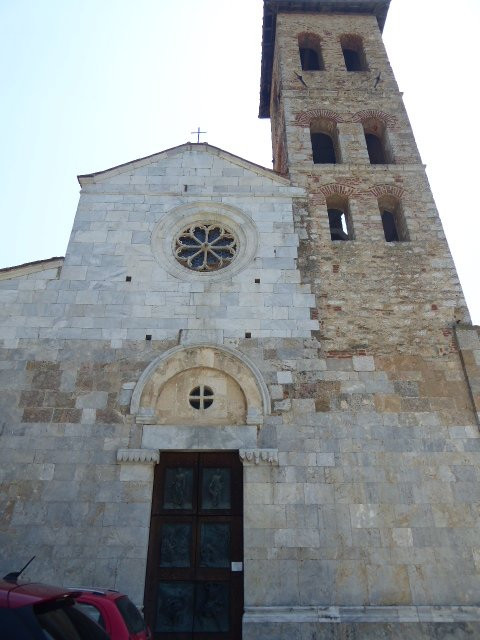 Pieve dei Santi Giovanni e Felicita-彼得拉桑塔必去景点