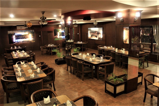 塔西纳盖大酒店主图