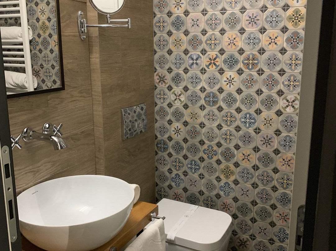 Solun’s Riverside Rooms主图