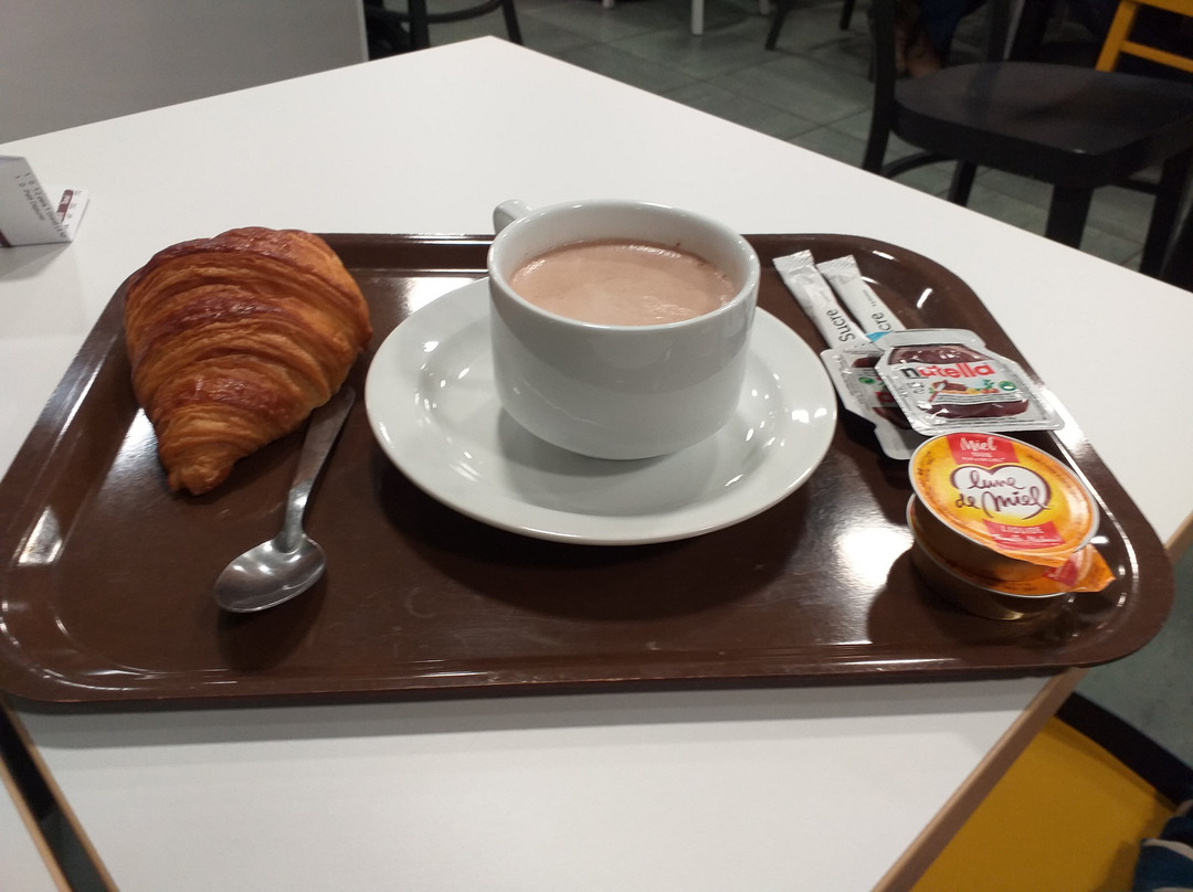 B&B HOTEL Creil Chantilly主图