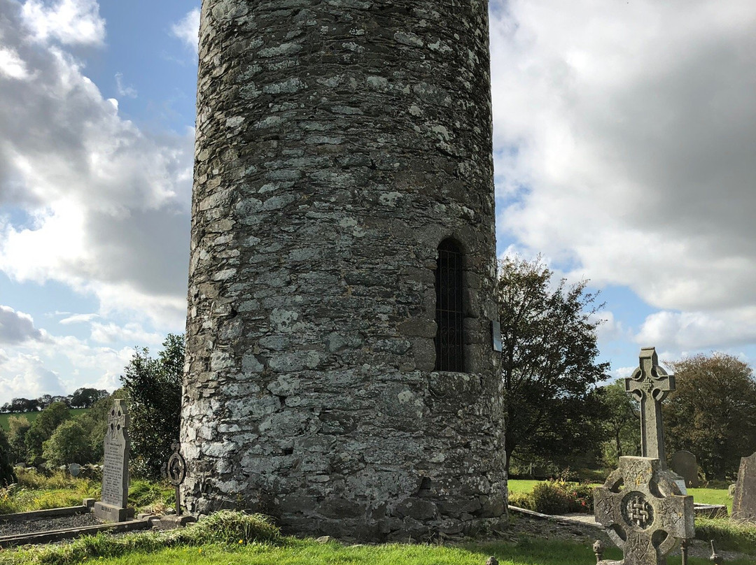 Old Kilcullen Round Tower and High Cross-Kilcullen必去景点