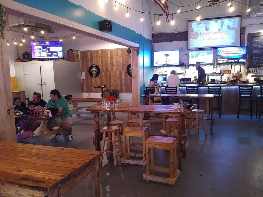 Devour Brewing Co.-博因顿海滩必去景点