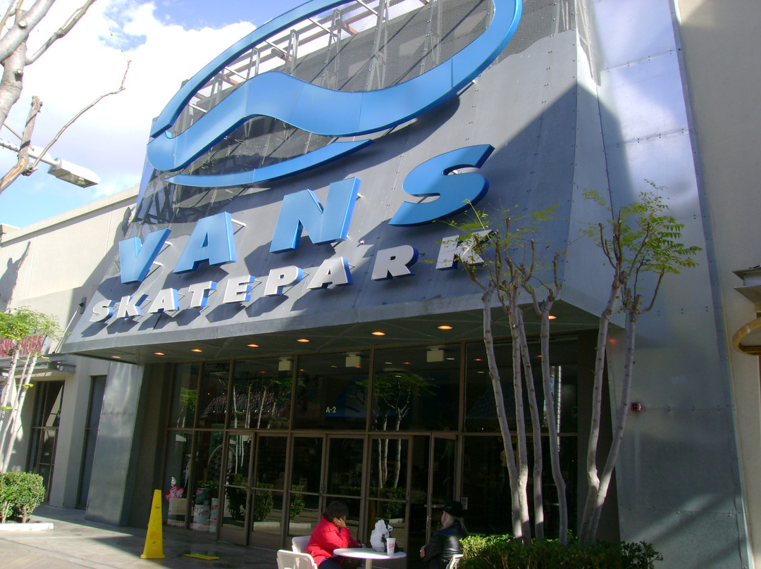 Vans Skatepark-橘子郡必去景点