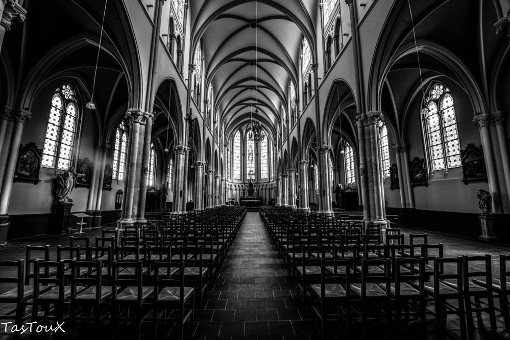 Église Saint-Éloi-敦克尔克必去景点
