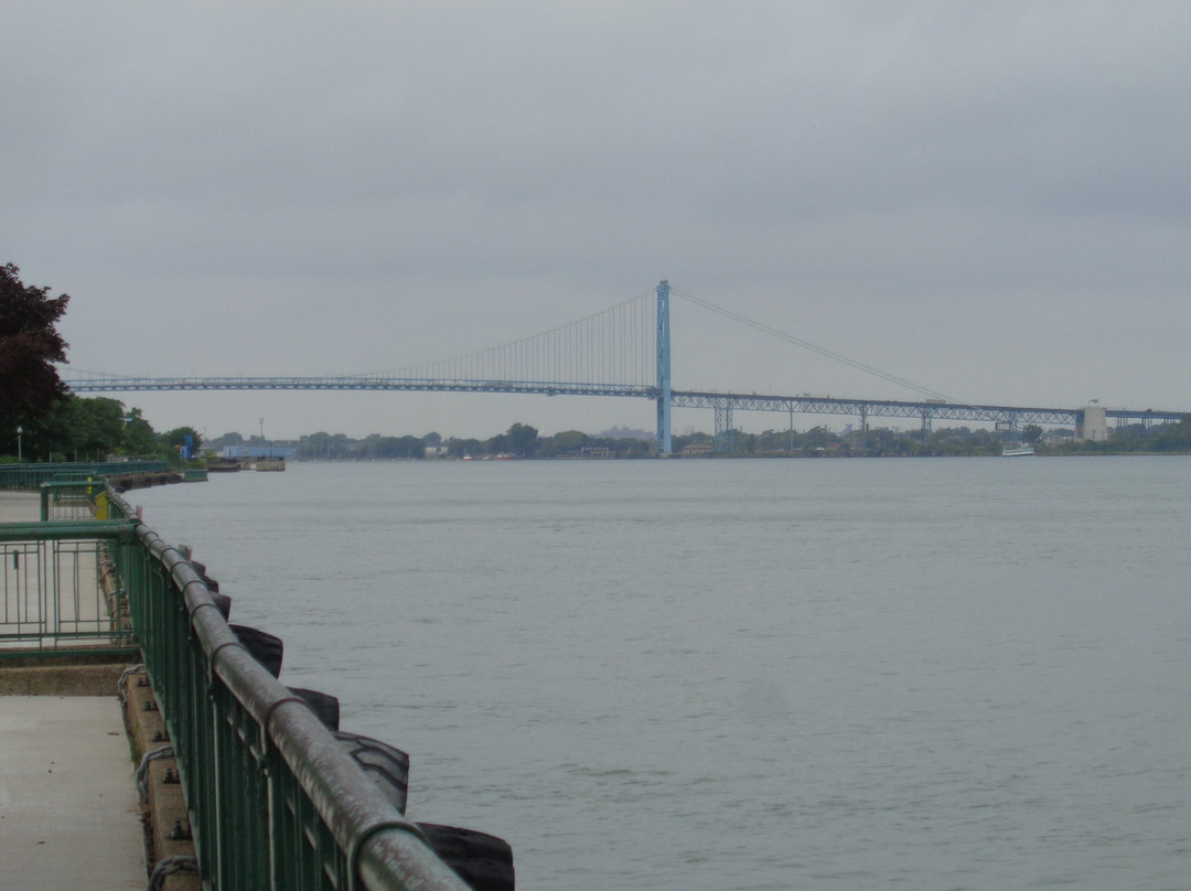Ambassador Bridge景点图片