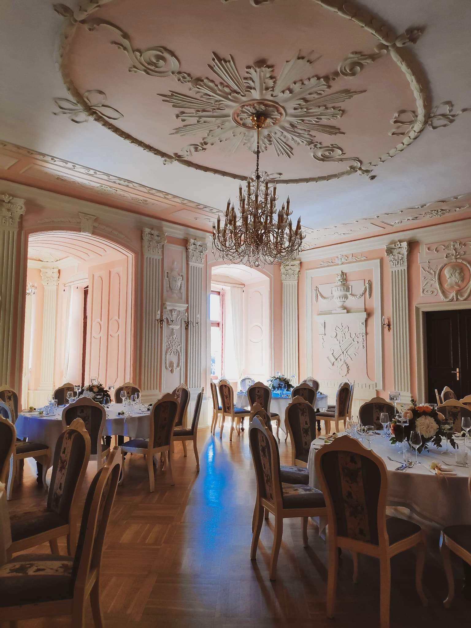 Zamek Kliczkow-餐饮
