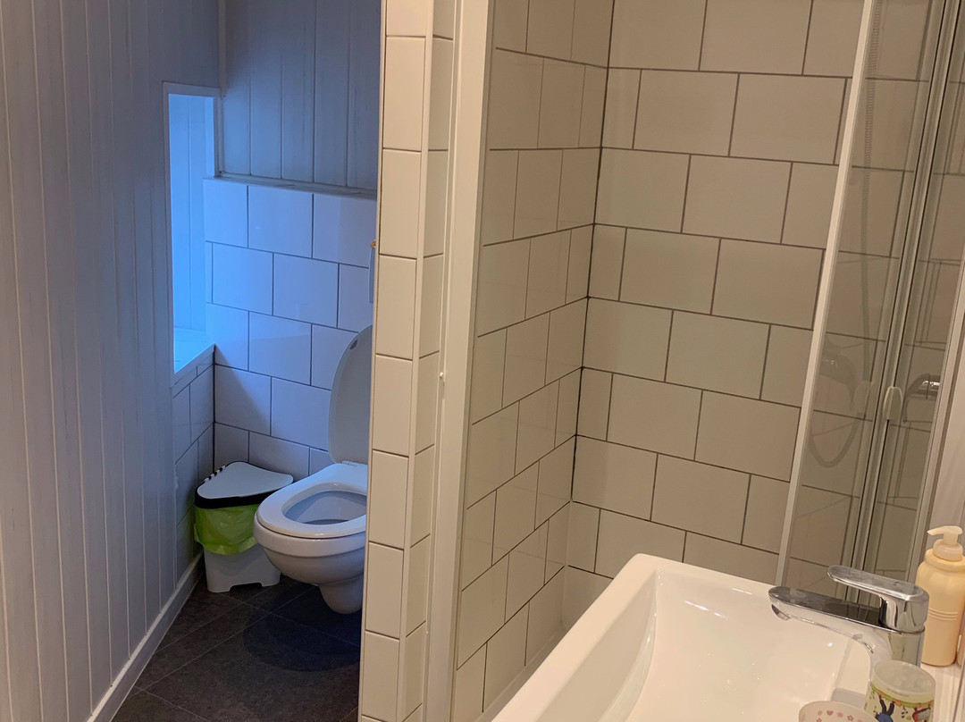 Chez Myriam Cécile Et Caroline主图