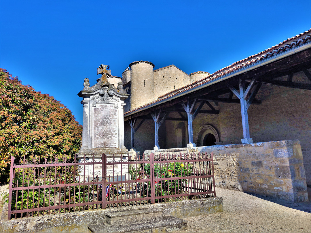 Église Saint-andré De Cherves景点图片