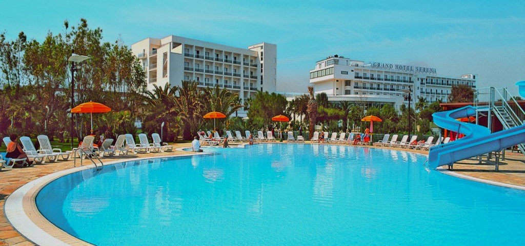 GranSerena Hotel主图