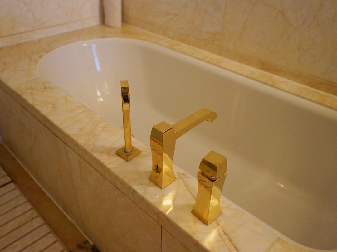 恒力国际大酒店主图