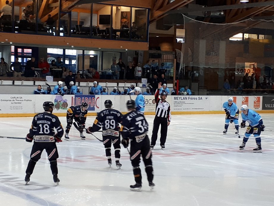 Centre Sportif Vallée de Joux-Le Sentier必去景点