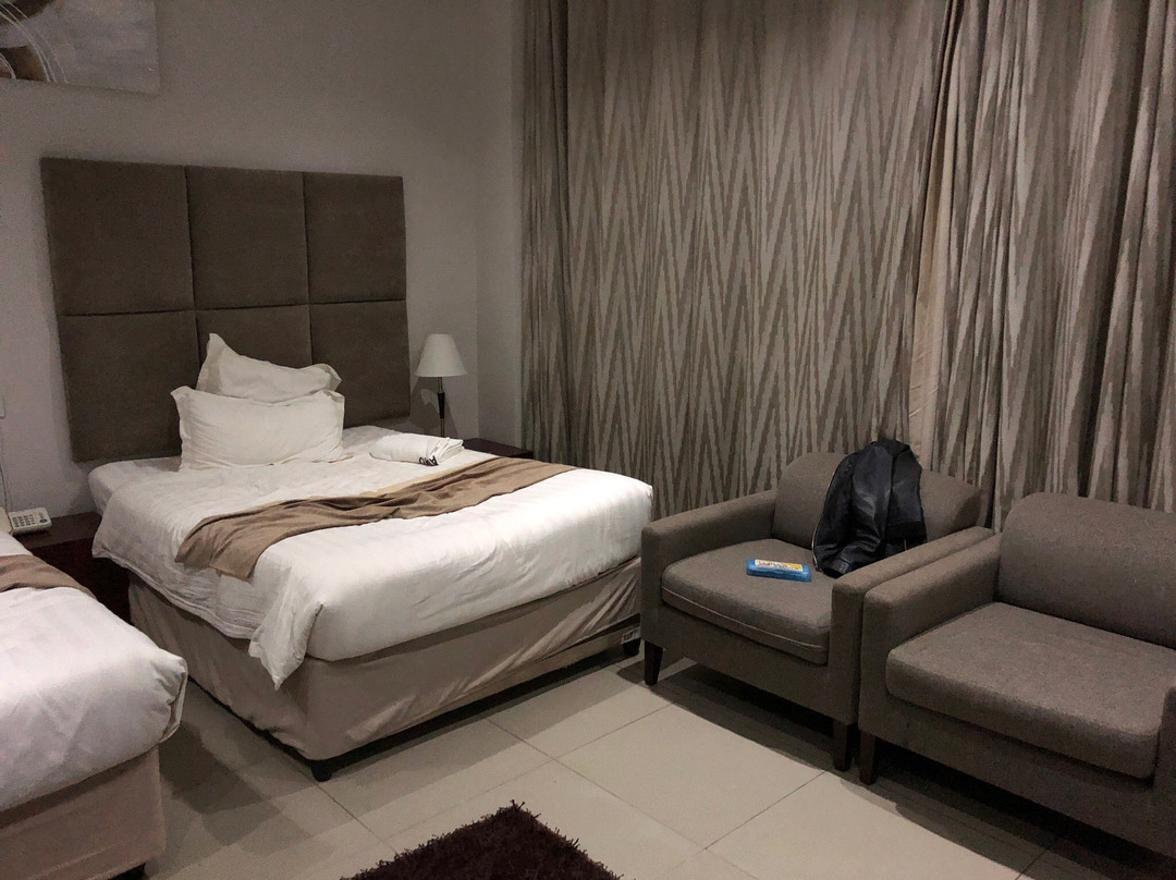 Pamo Hotel and Restaurant主图