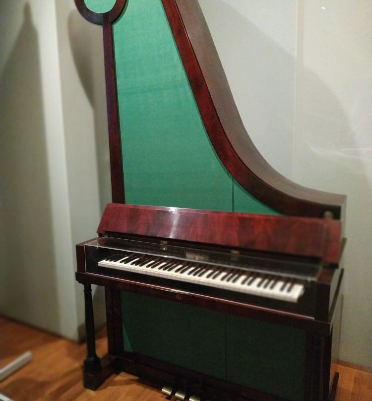 Museum Of Music-塔博尔必去景点