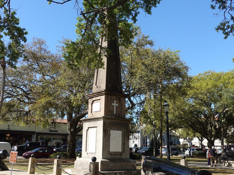 Plaza de la Constitucion-圣奥古斯丁必去景点