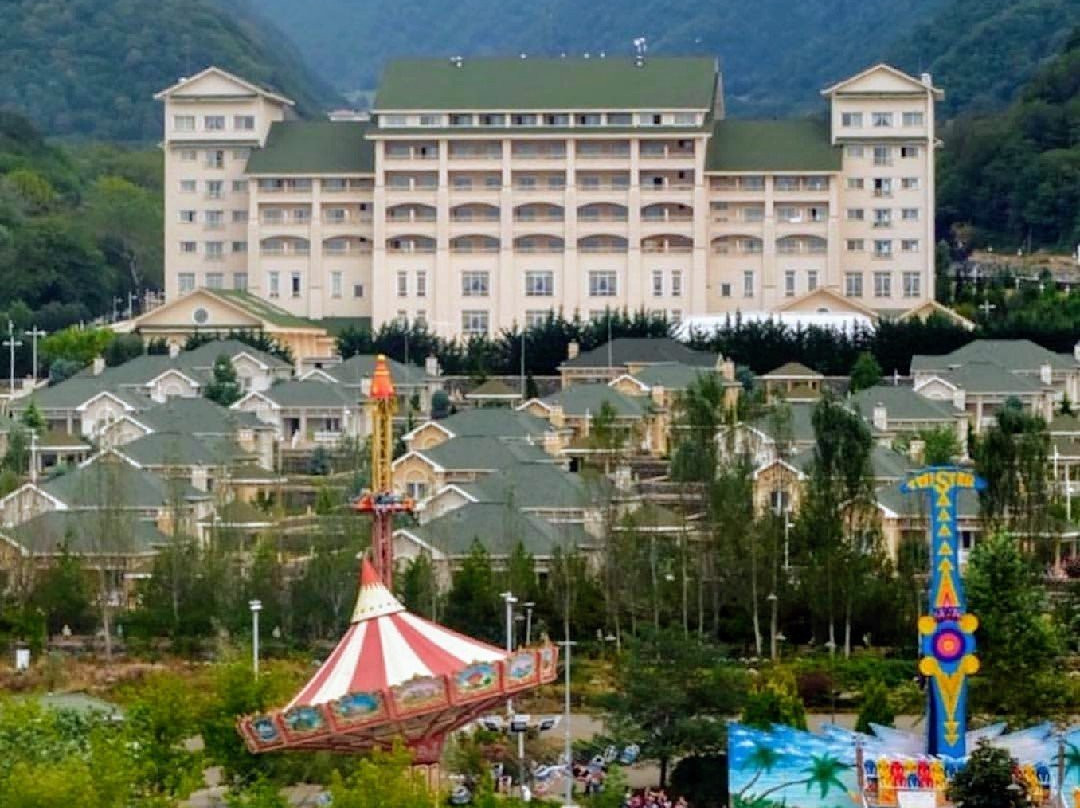 Qafqaz Riverside Resort Hotel主图