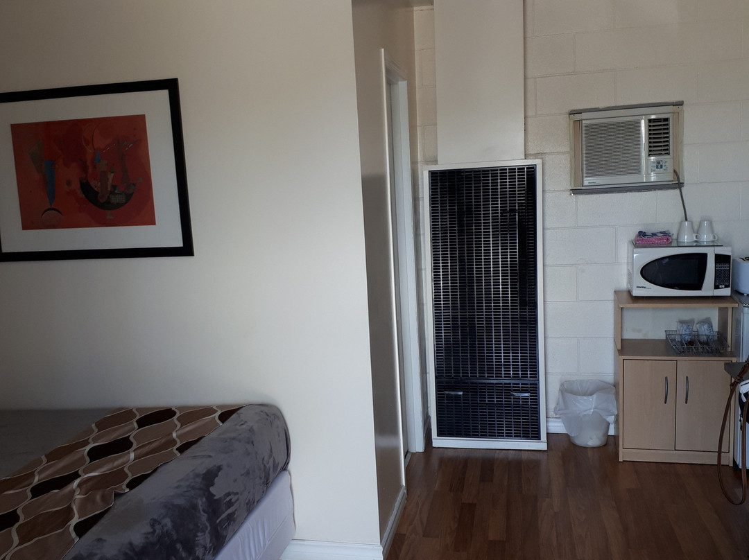 West Castle Motel主图