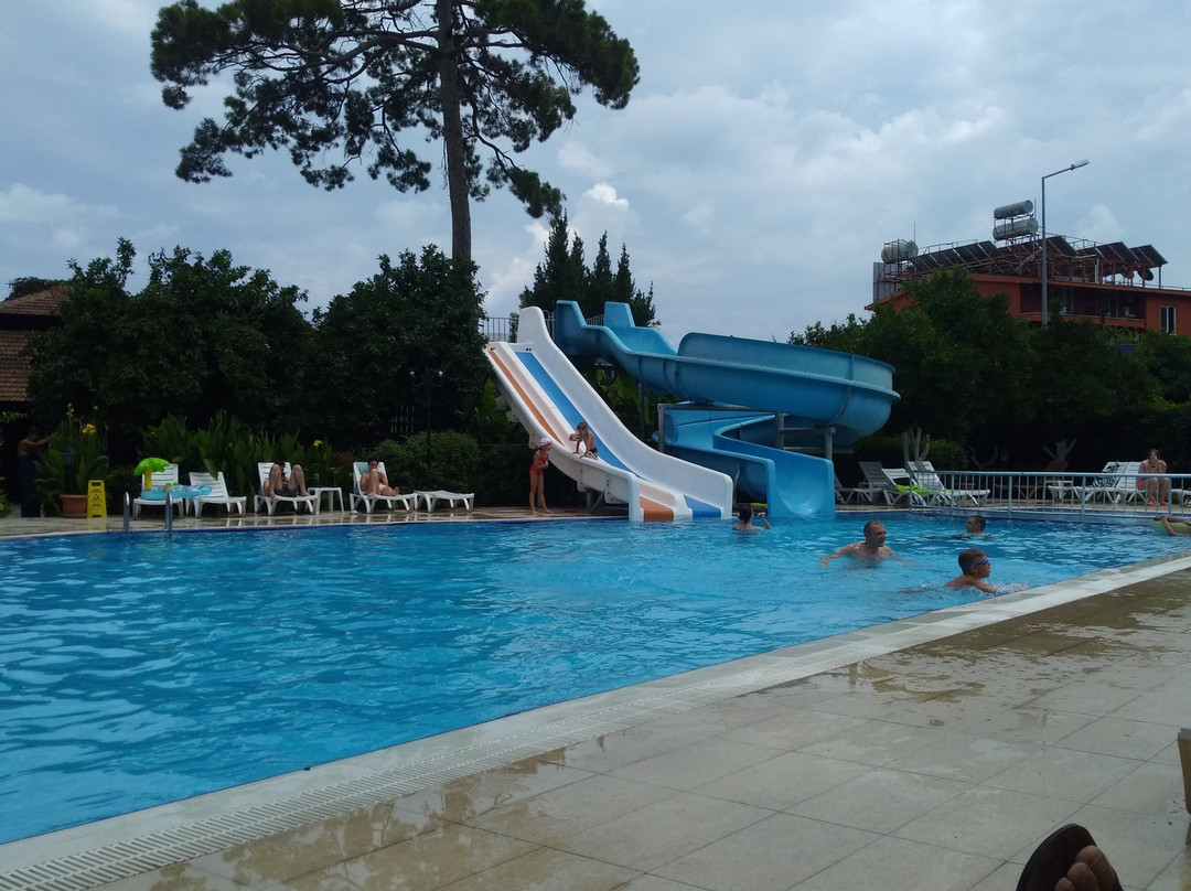 Belpoint Beach Hotel主图