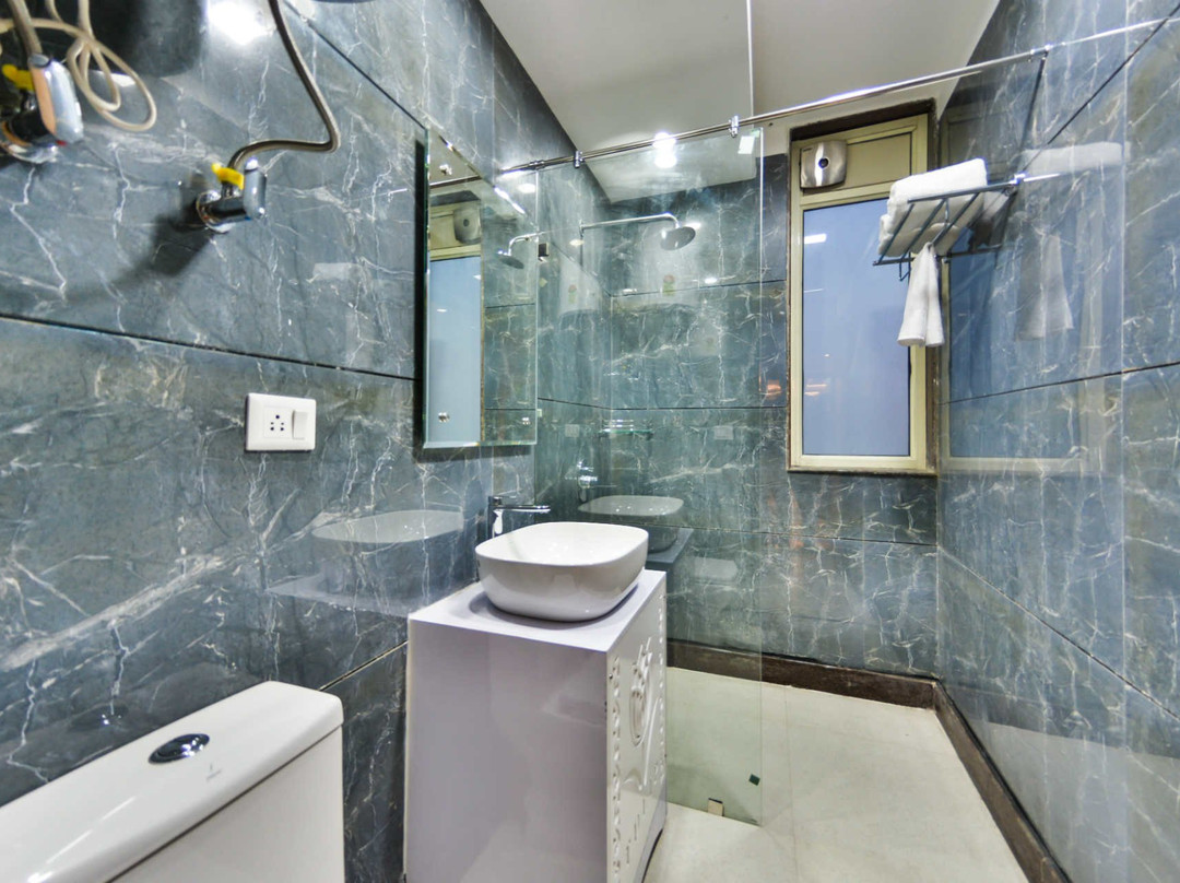 Golden Tulip Kashmir主图