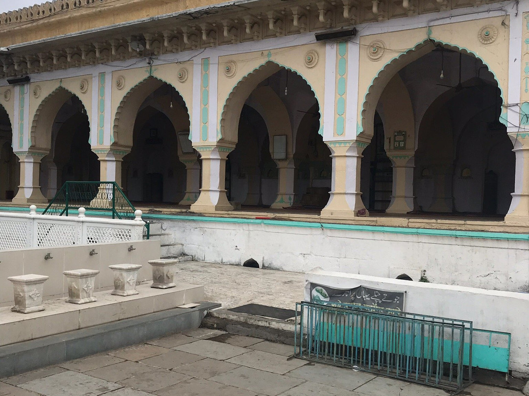 Aurangzeb's Tomb景点图片