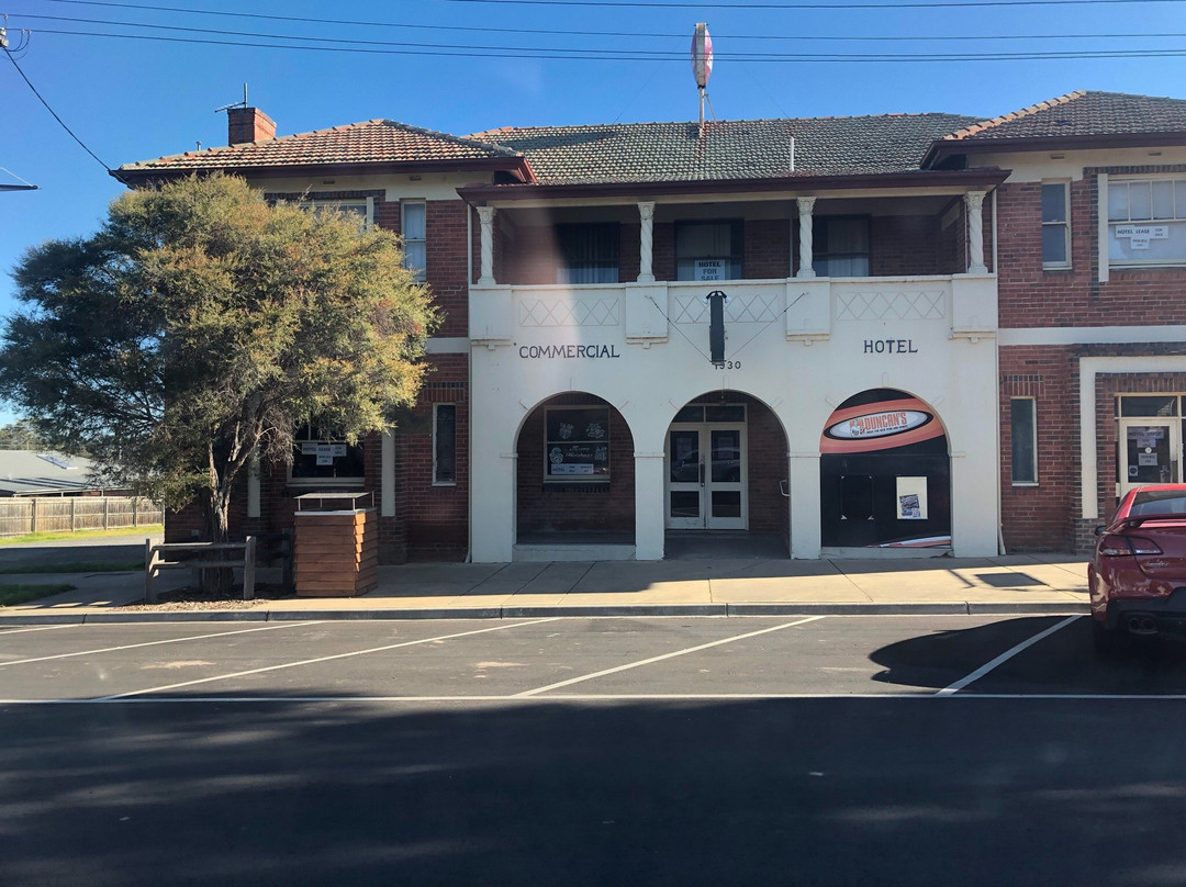 Newry酒店住宿-Commercial Hotel