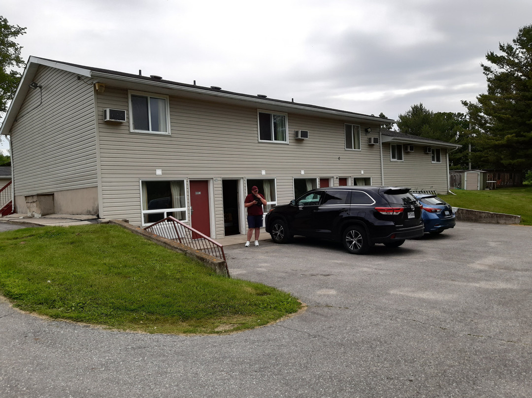 Super 8 by Wyndham Kingston主图