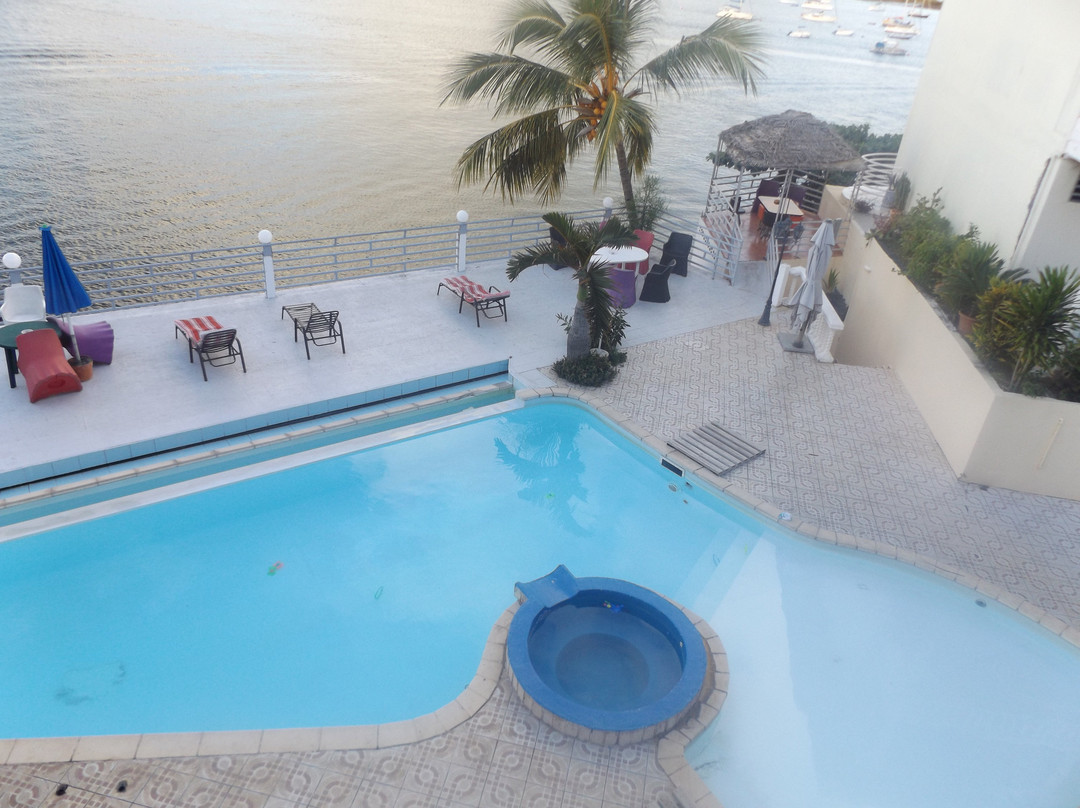 Hotel Le Rocher主图