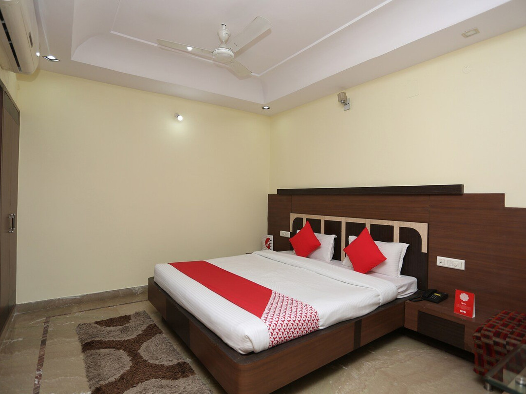 OYO 8625 Yogendra Residency主图