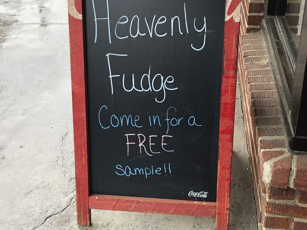The Heavenly Fudge Depot and Chocolate Lounge景点图片