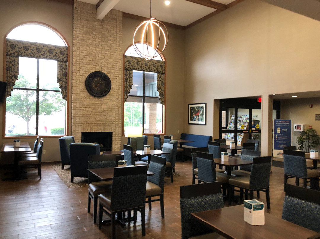 Comfort Inn Millersburg主图